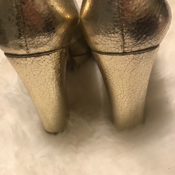 Gold high heel shoes - Picture 6 of 7